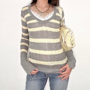 Y2k wet seal gray and butter yellow striped vneck sweater